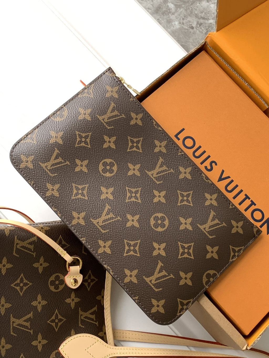 Louis Vuitton M40995 Neverfull MM Tote