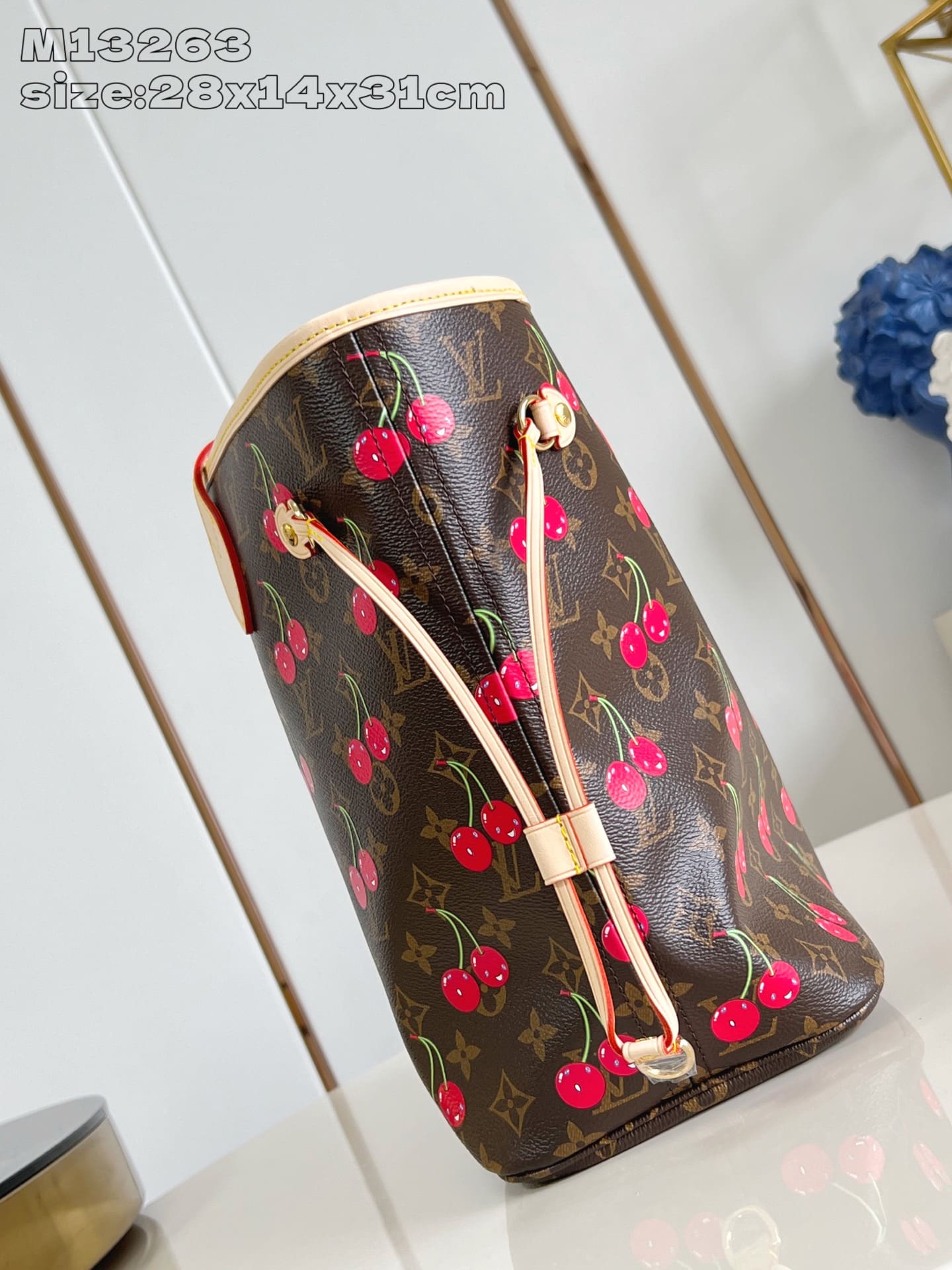 Louis Vuitton M13263 LV x TM Neverfull MM