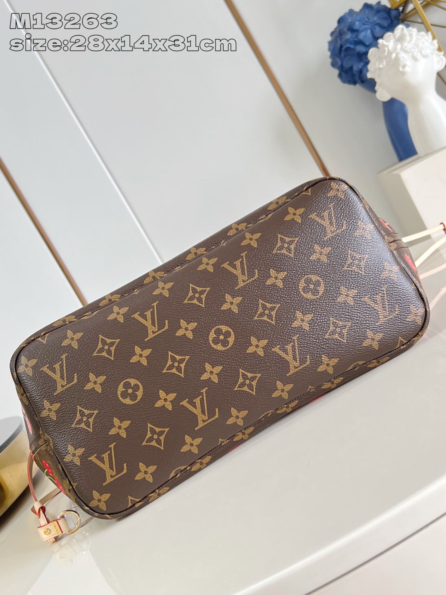 Louis Vuitton M13263 LV x TM Neverfull MM