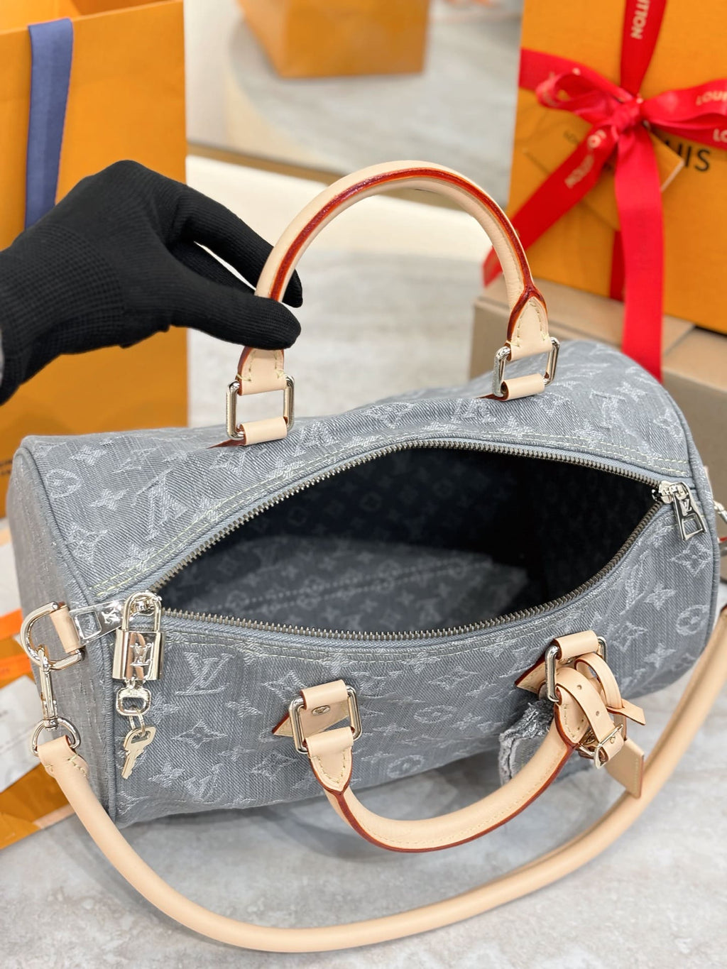 Louis Vuitton M13344 Speedy Soft 30