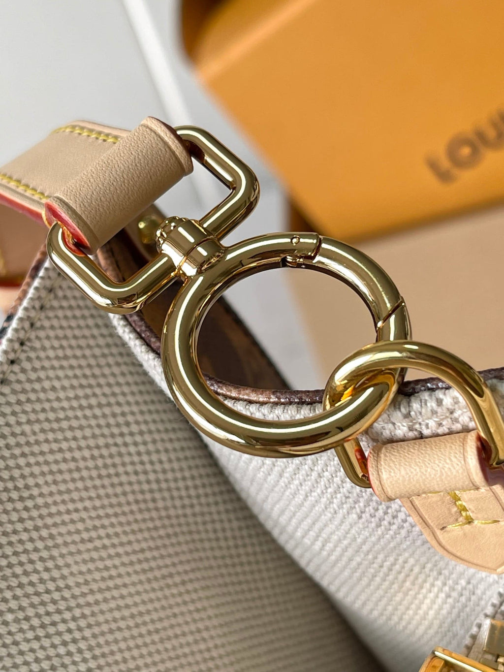 Louis Vuitton  Monogram Flight Mode Onthego Voyage