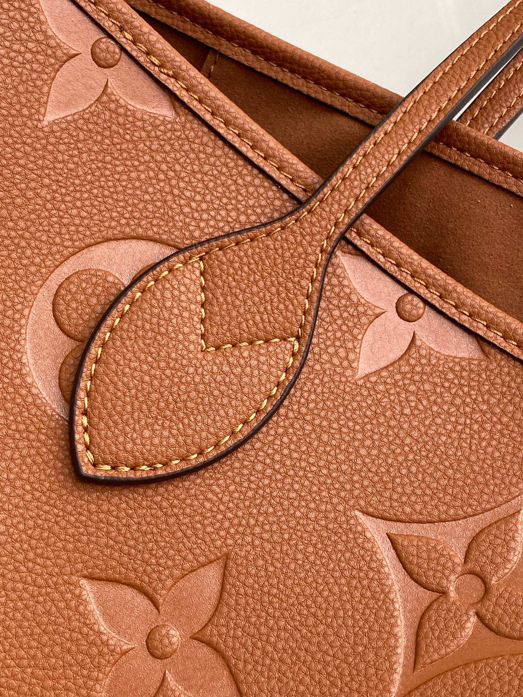 Louis Vuitton M12605 Neverfull MM