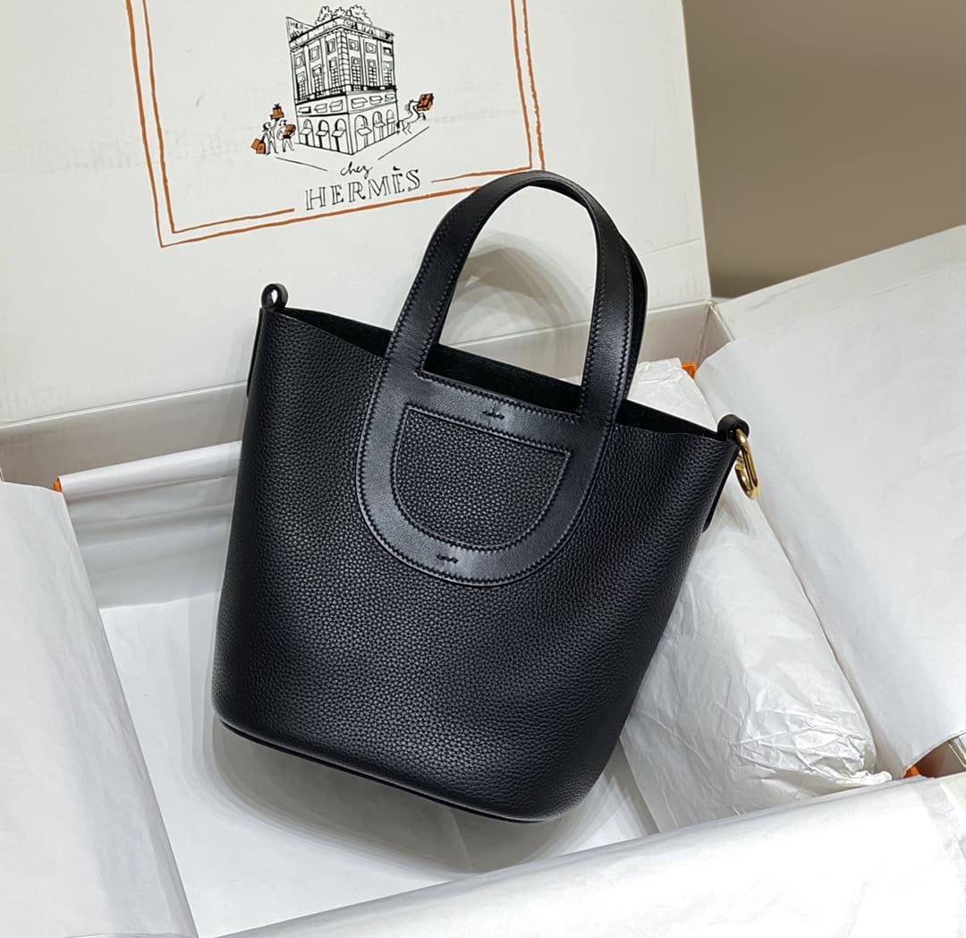 Hermès In-the-Loop 18 bag