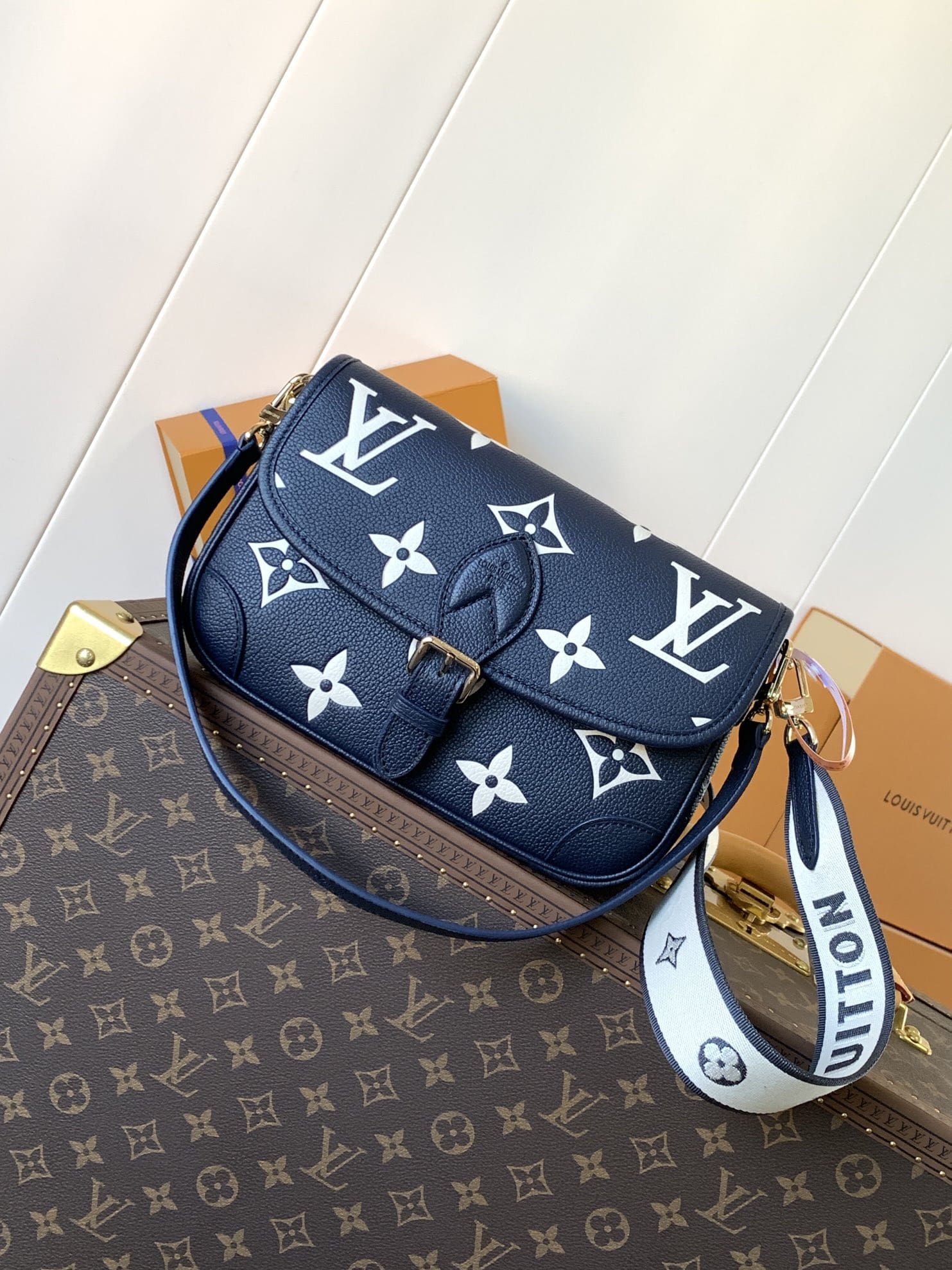 Louis Vuitton M47161 Diane