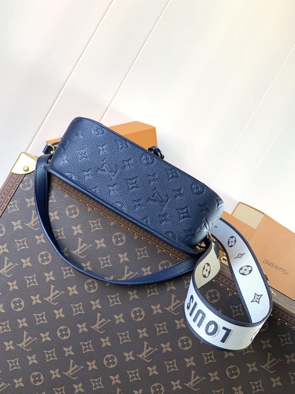 Louis Vuitton M47161 Diane