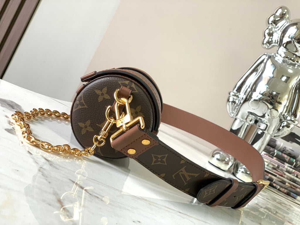 Louis Vuitton M57835 Papillon Trunk