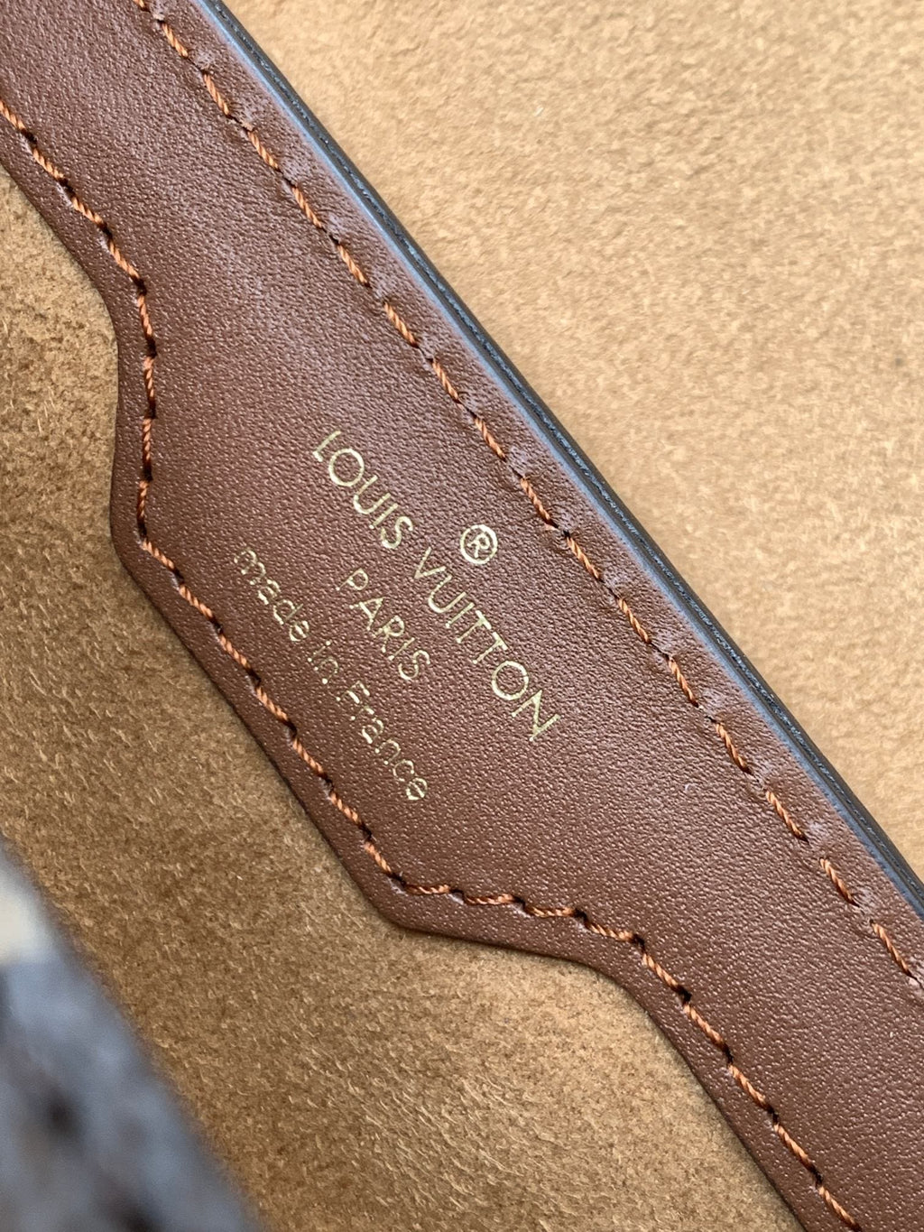 Louis Vuitton M57835 Papillon Trunk