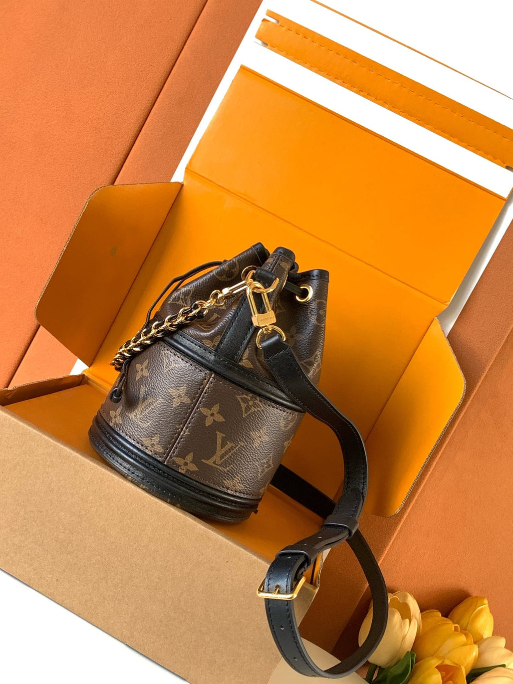 Louis Vuitton M83480 Canoé