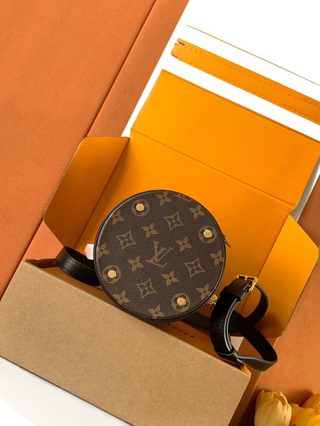 Louis Vuitton M83480 Canoé