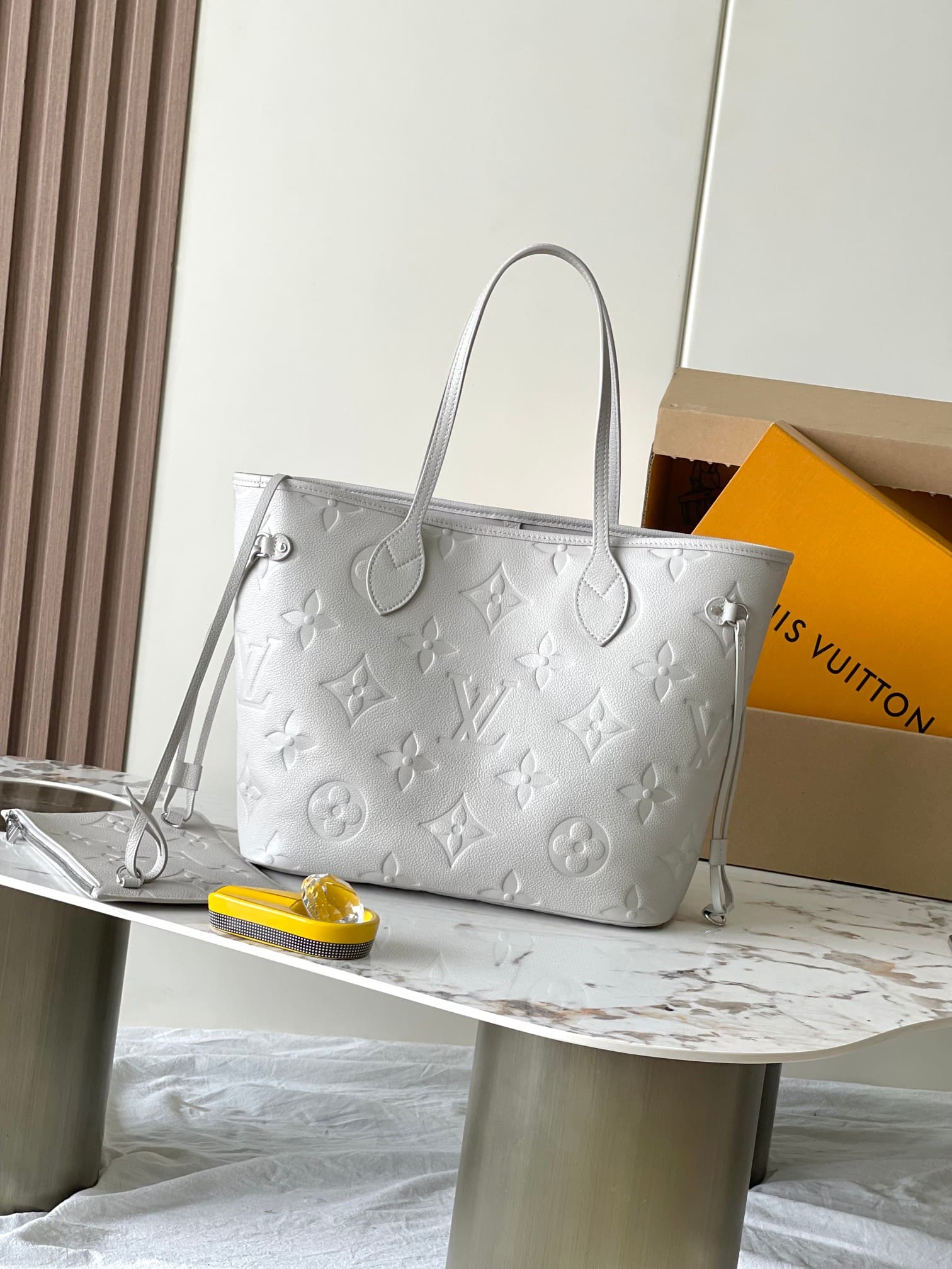 LOUIS VUITTON M13758 Neverfull MM
