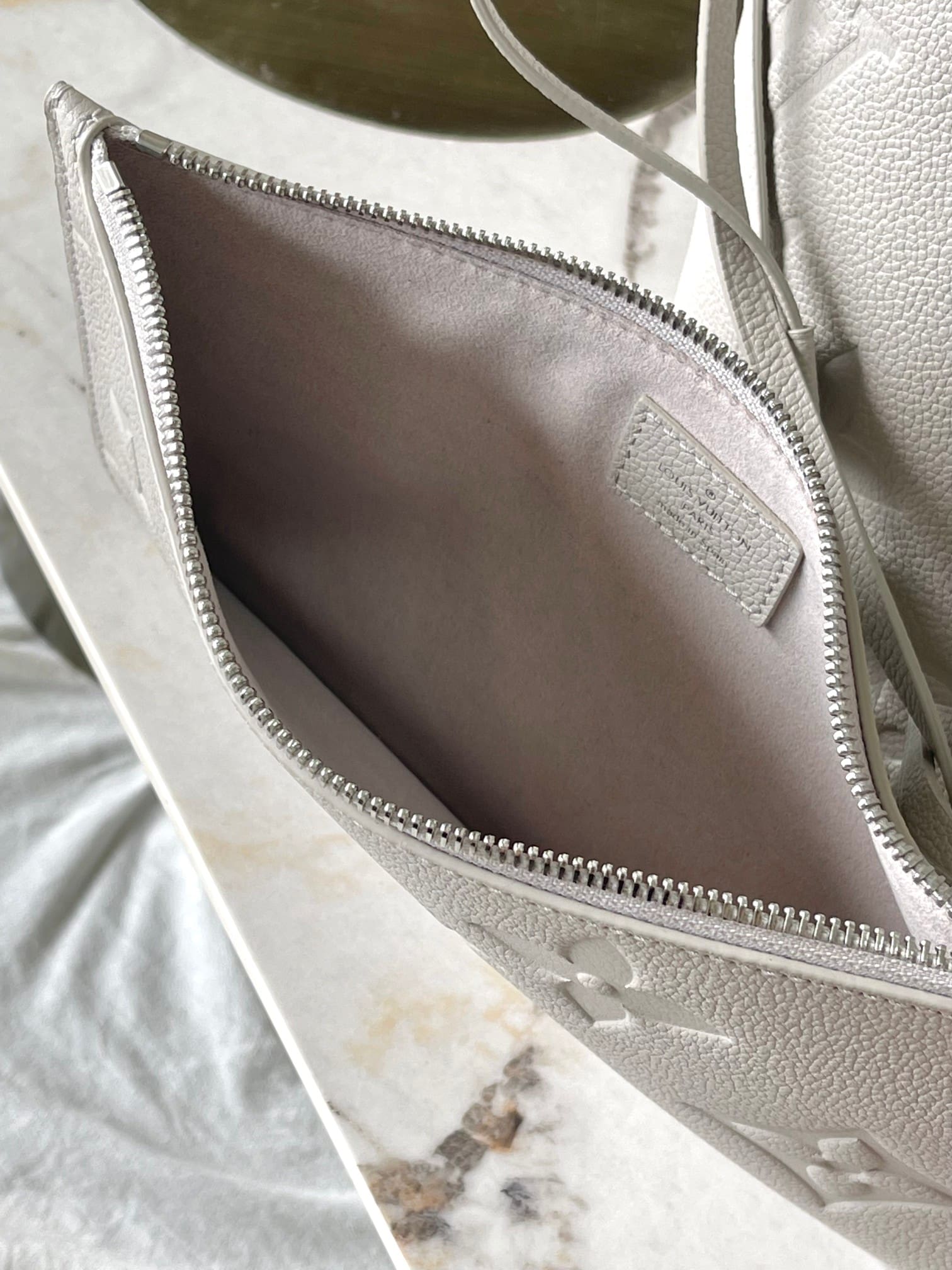 LOUIS VUITTON M13758 Neverfull MM