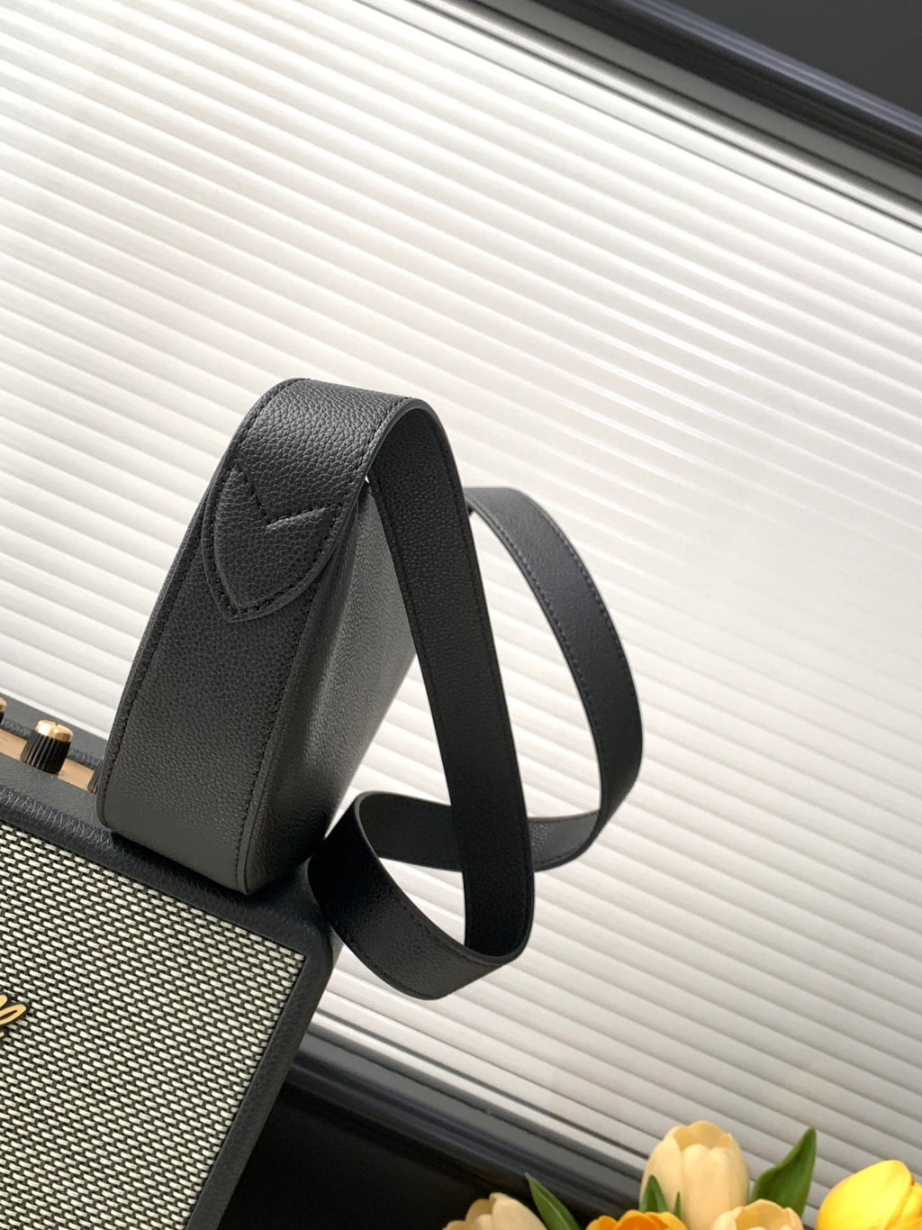 Louis Vuitton M11429 Low Key Bumbag