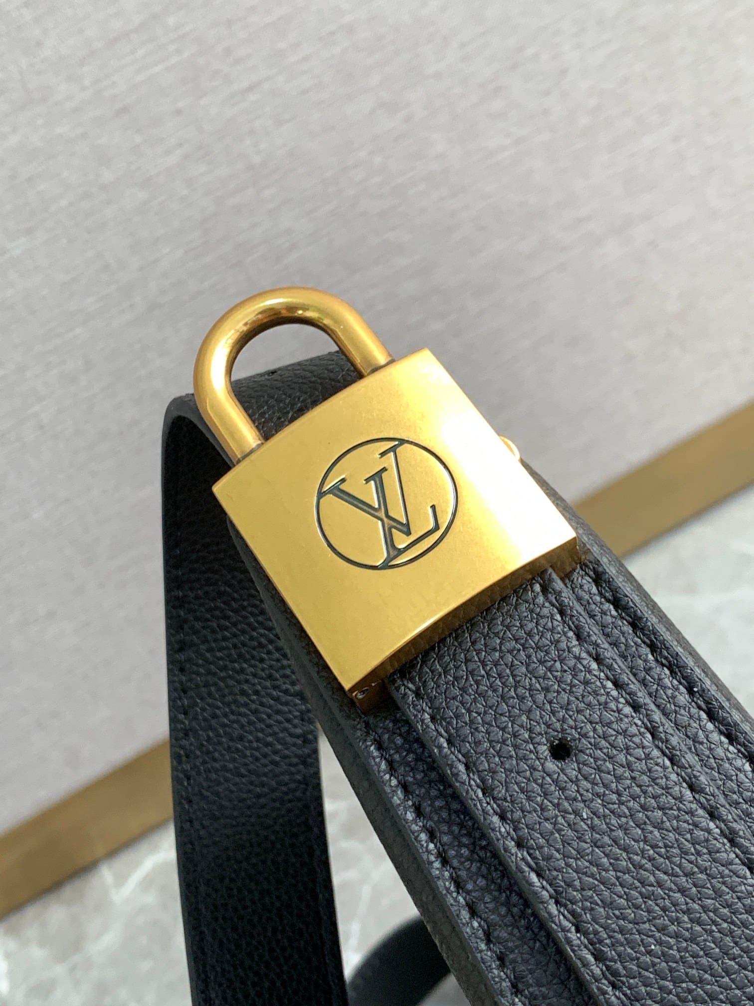 Louis Vuitton M11429 Low Key Bumbag
