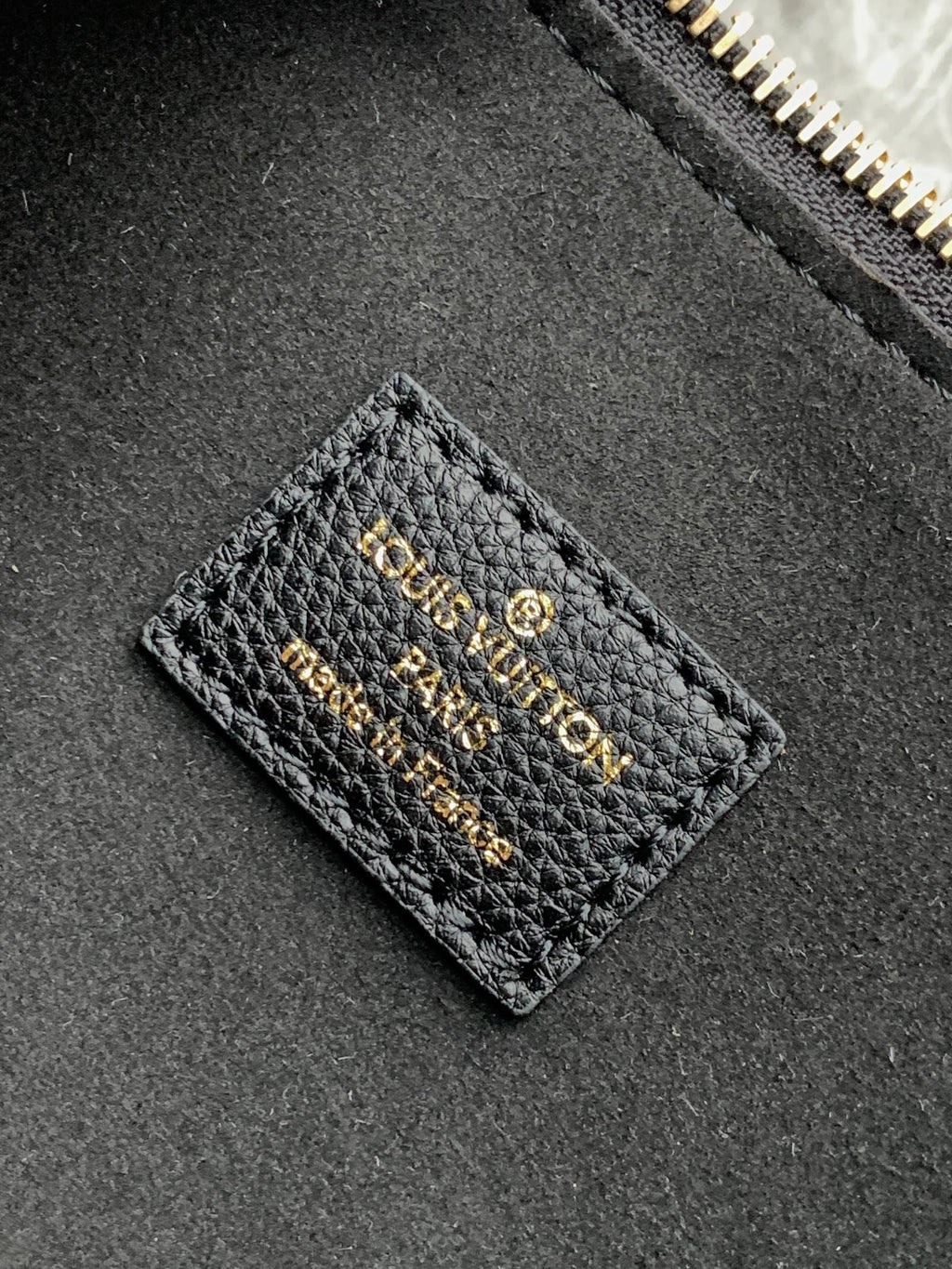 Louis Vuitton M11429 Low Key Bumbag
