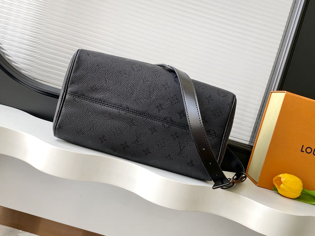 LOUIS VUITTON M13904 Speedy P9 Bandoulière 30
