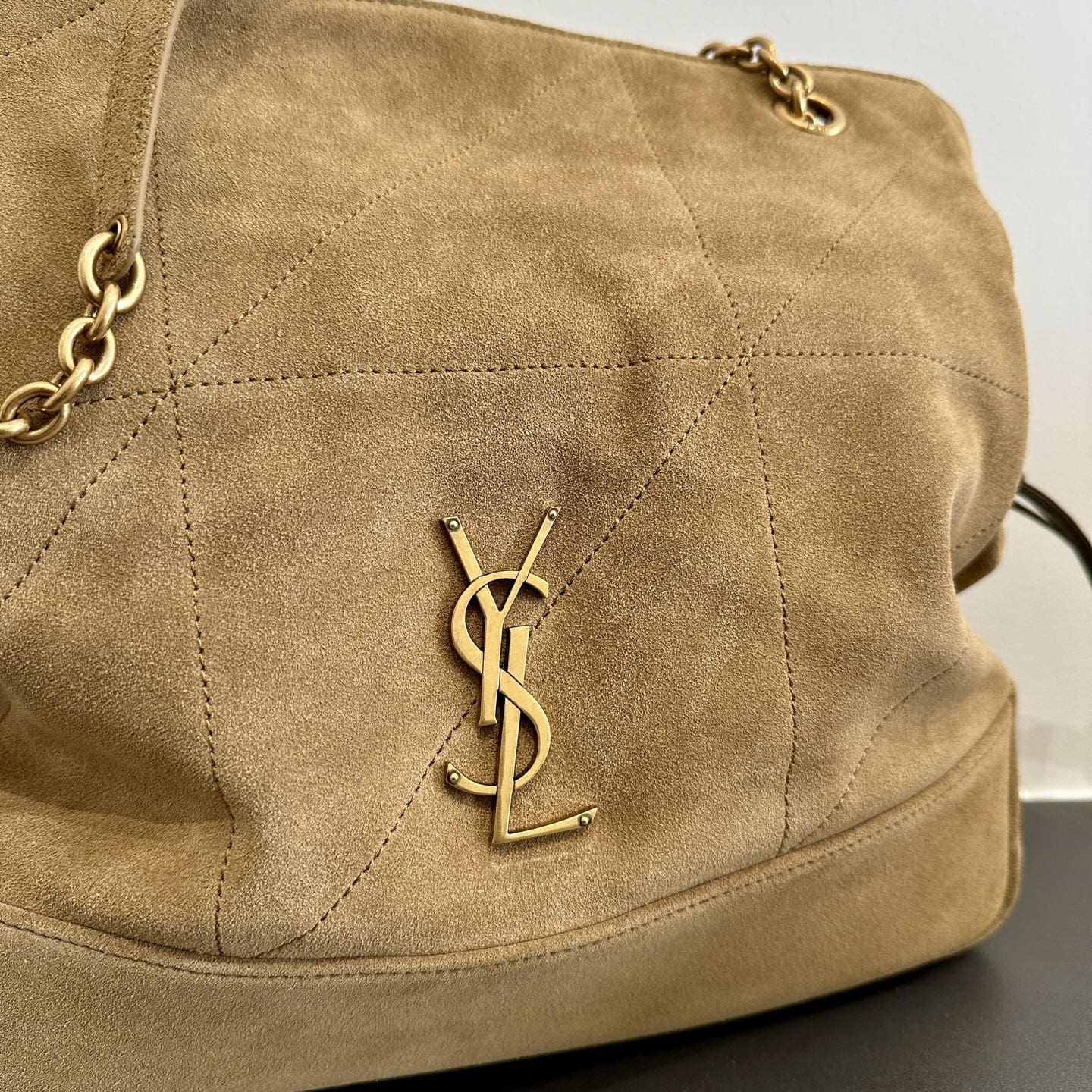 SAINT LAURENT small JAMIE SHOPPING in suede-GOLDEN LEAF