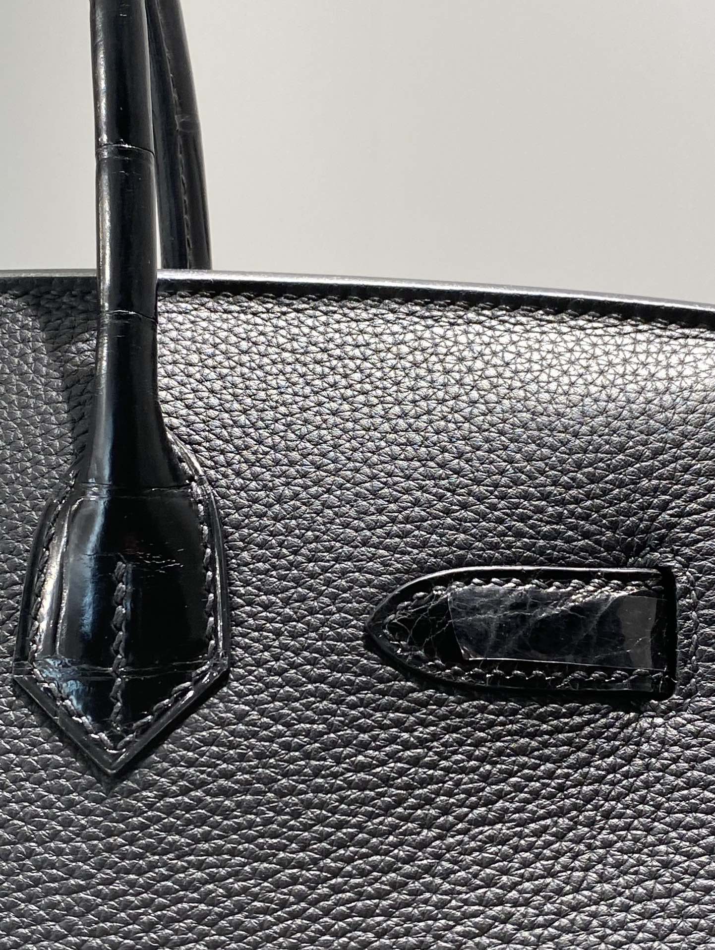 Hermès Black Togo and Shiny Niloticus Crocodile Touch Birkin 30 Palladium Hardware