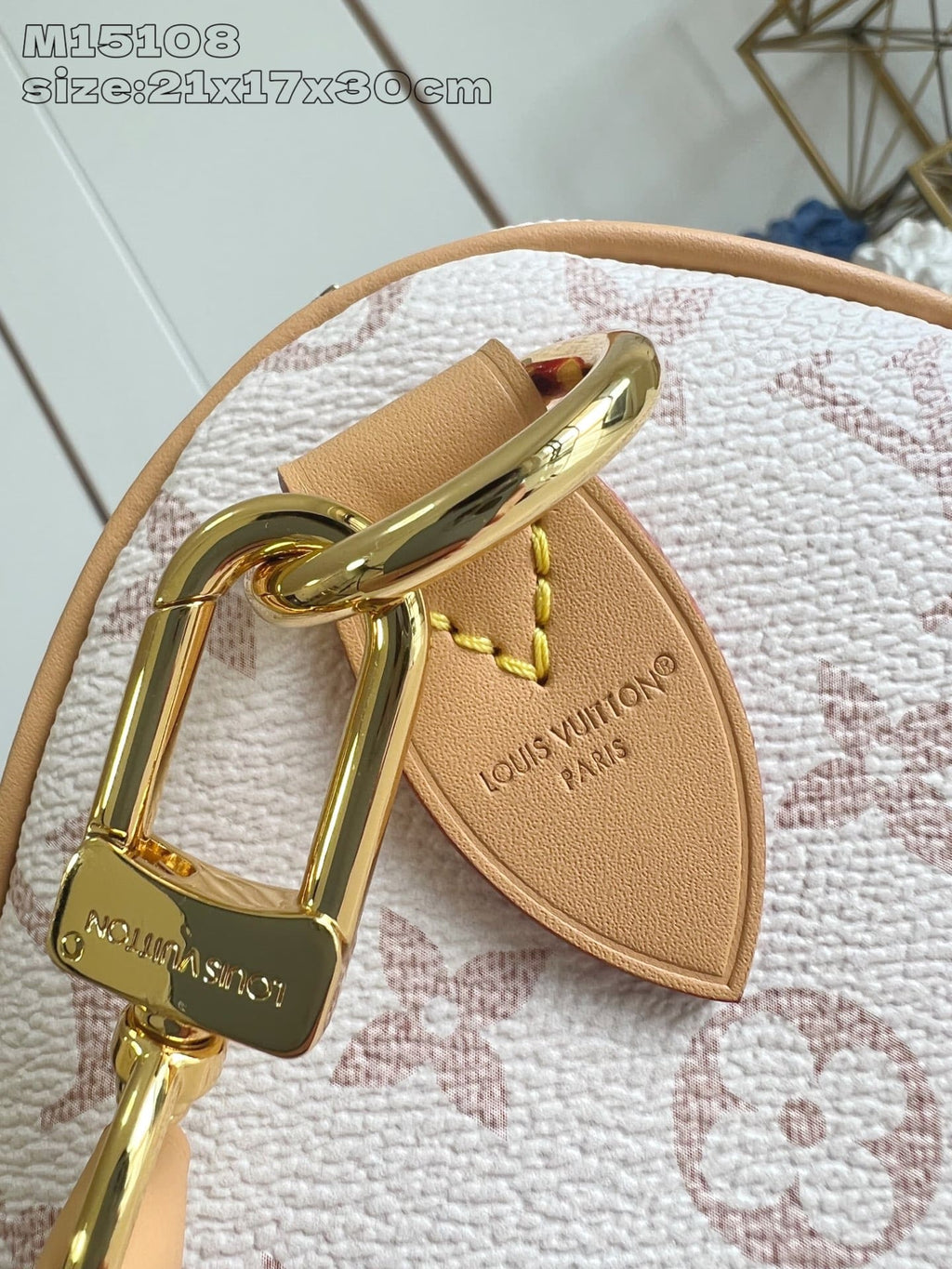 LOUIS VUITTON M15108 Speedy Soft 30 Lucky