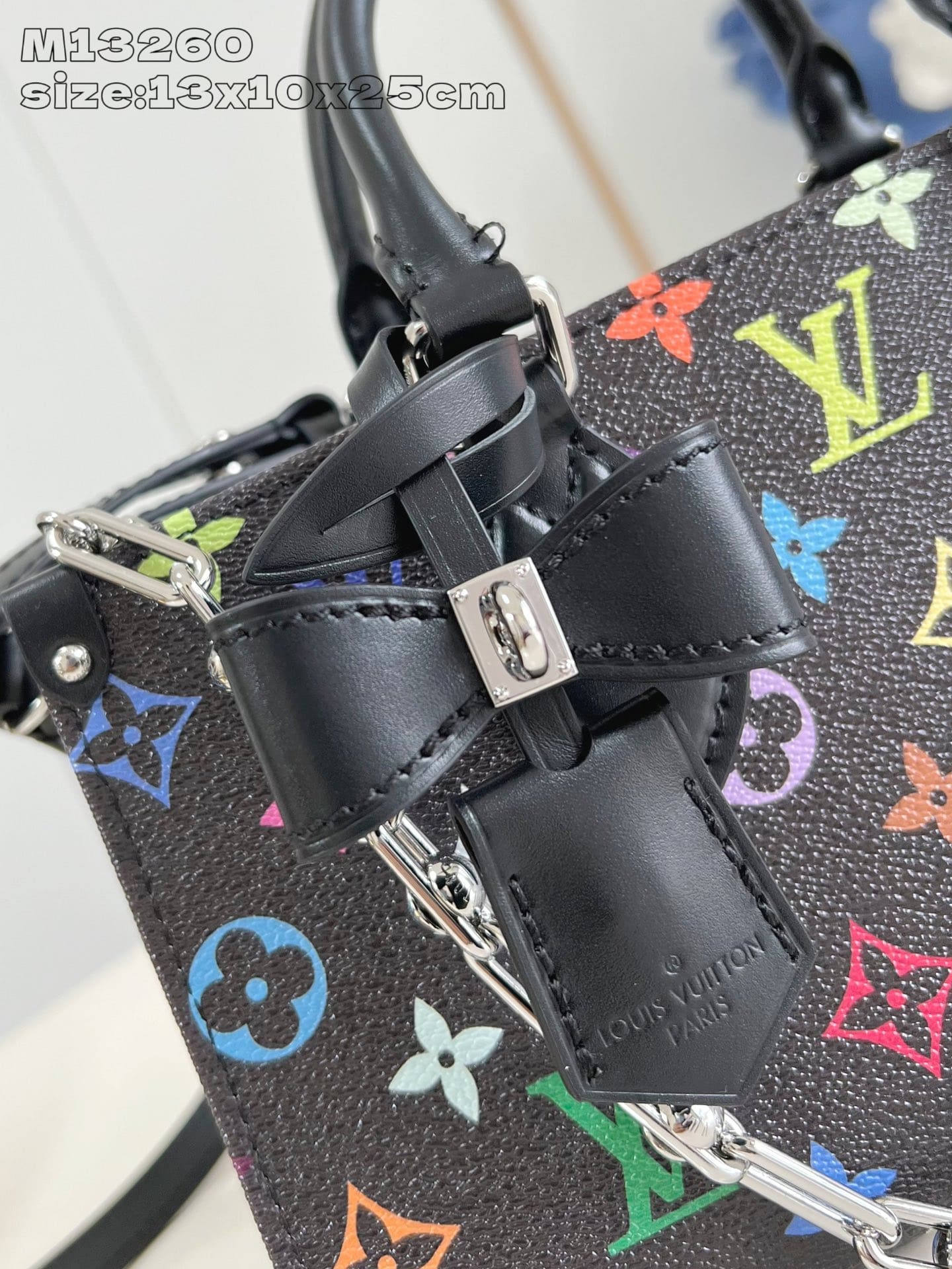 Louis Vuitton M13260 LV x TM OnTheGo East West Chain