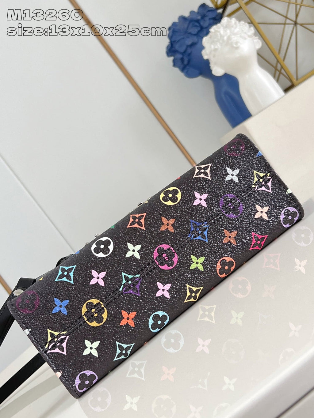 Louis Vuitton M13260 LV x TM OnTheGo East West Chain