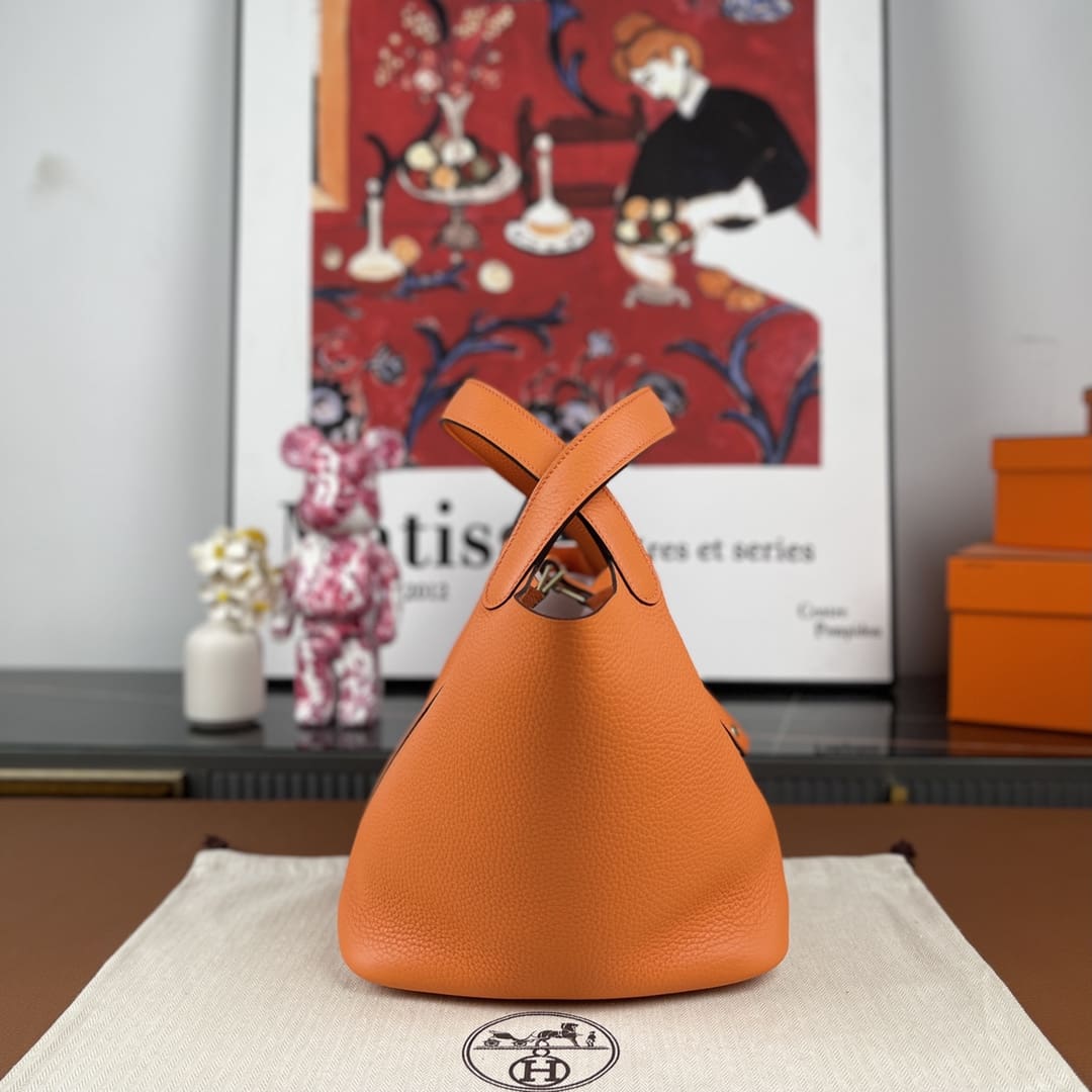 Hermès Orange Clemence Picotin Lock 18 Gold Hardware