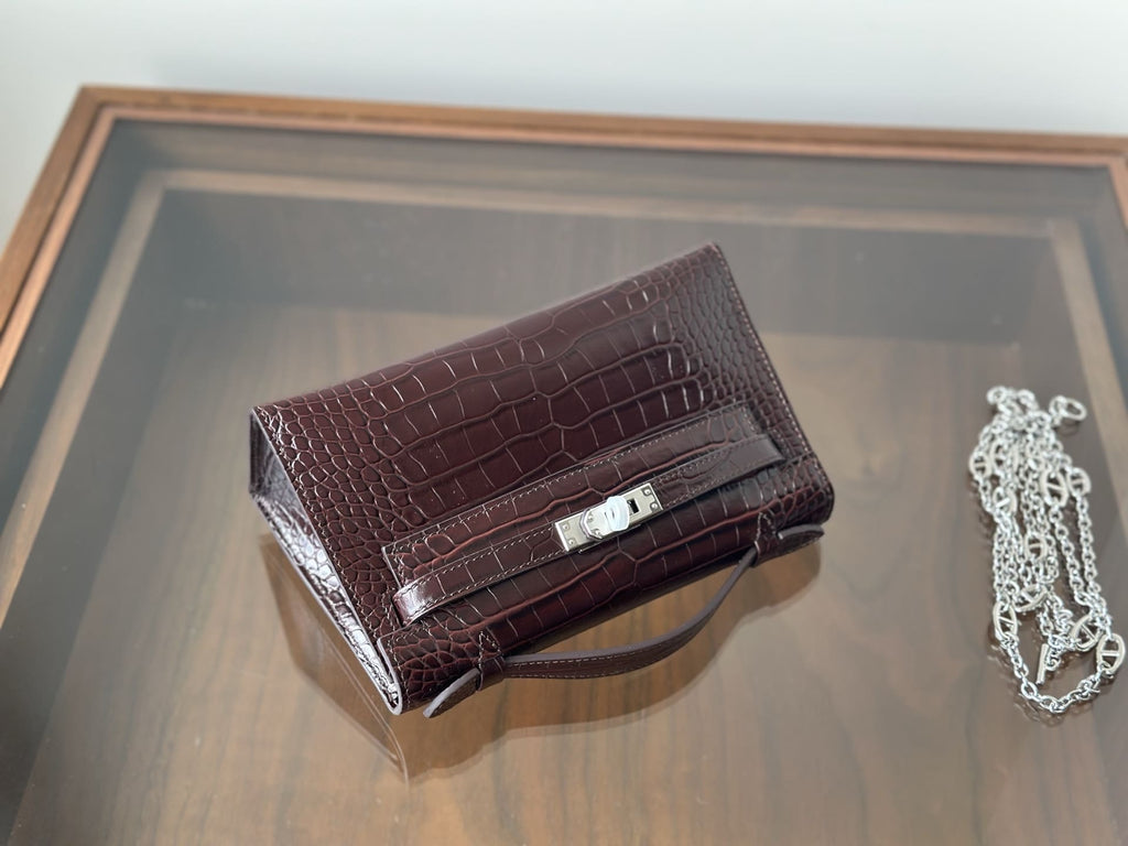 Hermès Améthyste Matte Alligator Kelly Pochette Palladium Hardware