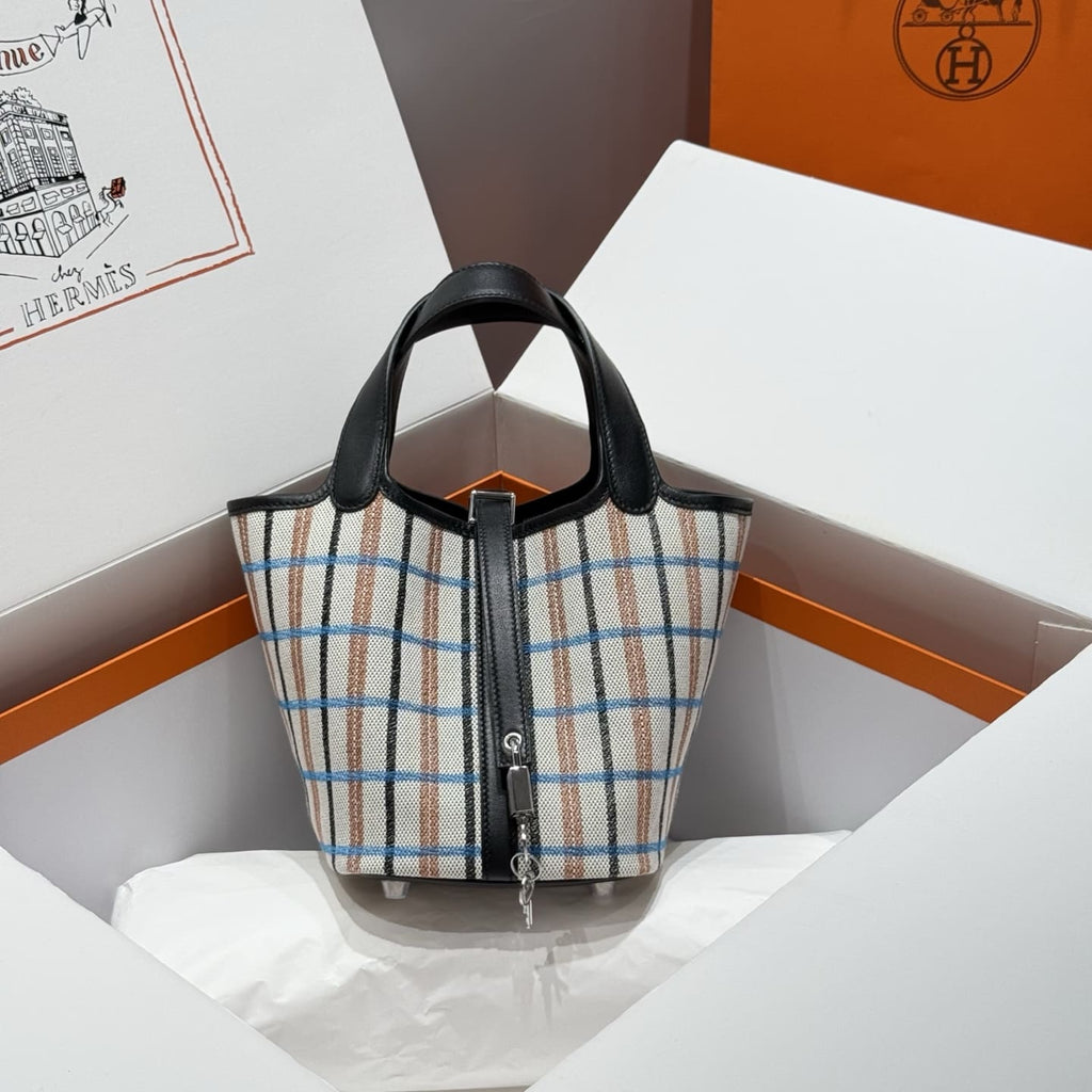 HERMÈS Picotin Lock 18 bag