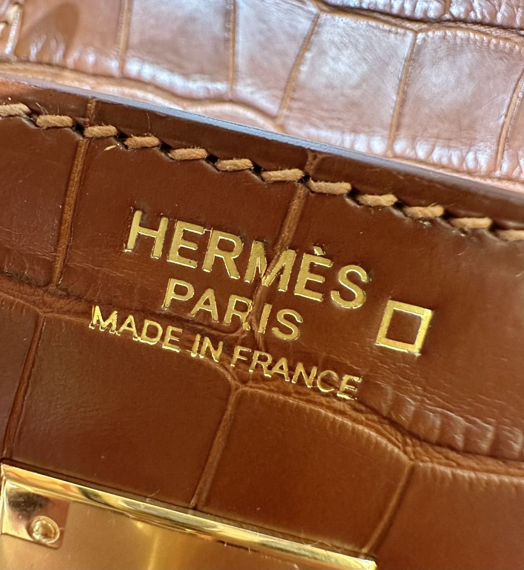Hermès Birkin 30 Gold Matte Alligator Gold Hardware