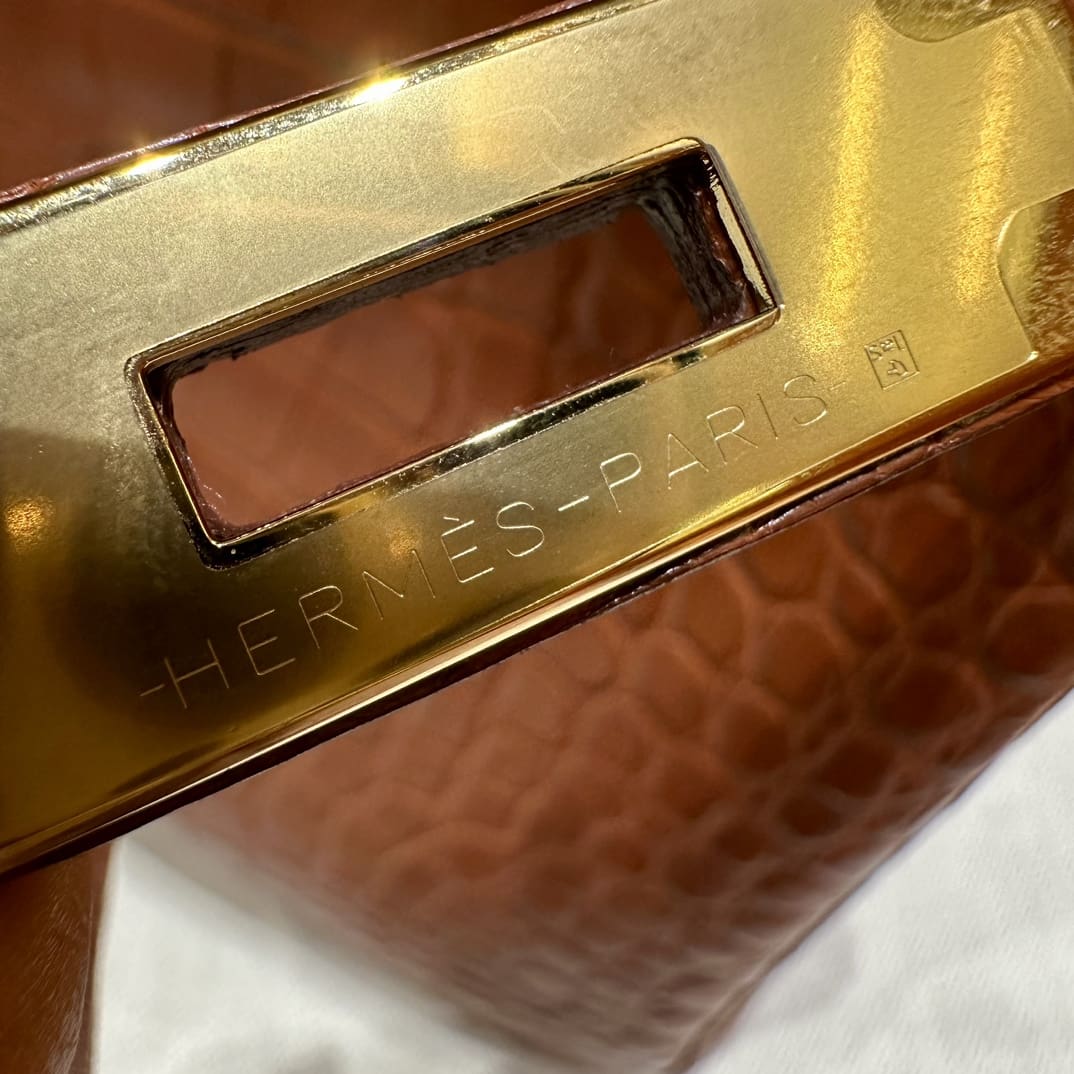 Hermès Birkin 30 Gold Matte Alligator Gold Hardware
