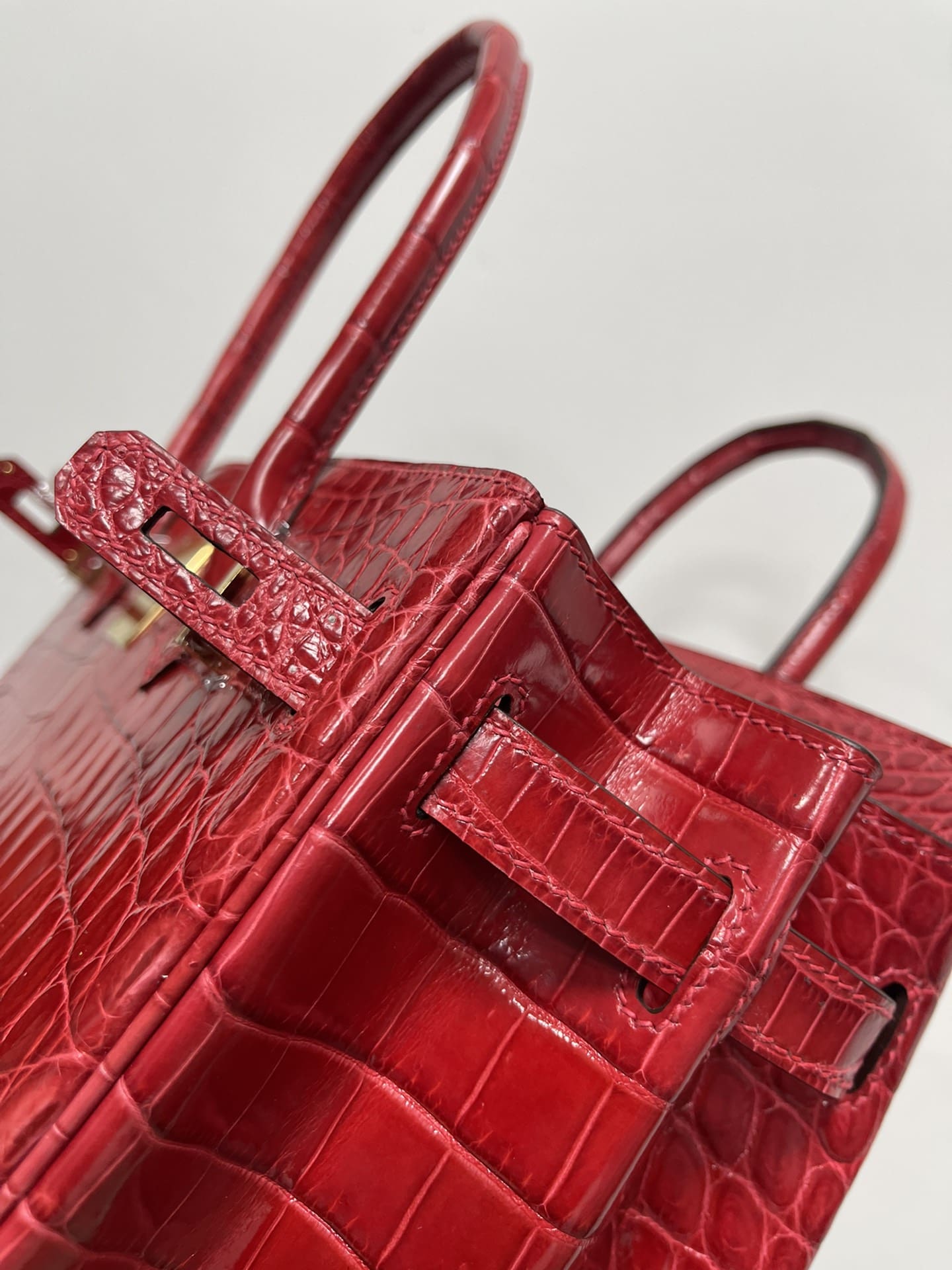 Hermès 30 Birkin Braise Shiny Niloticus Crocodile Gold Hardware