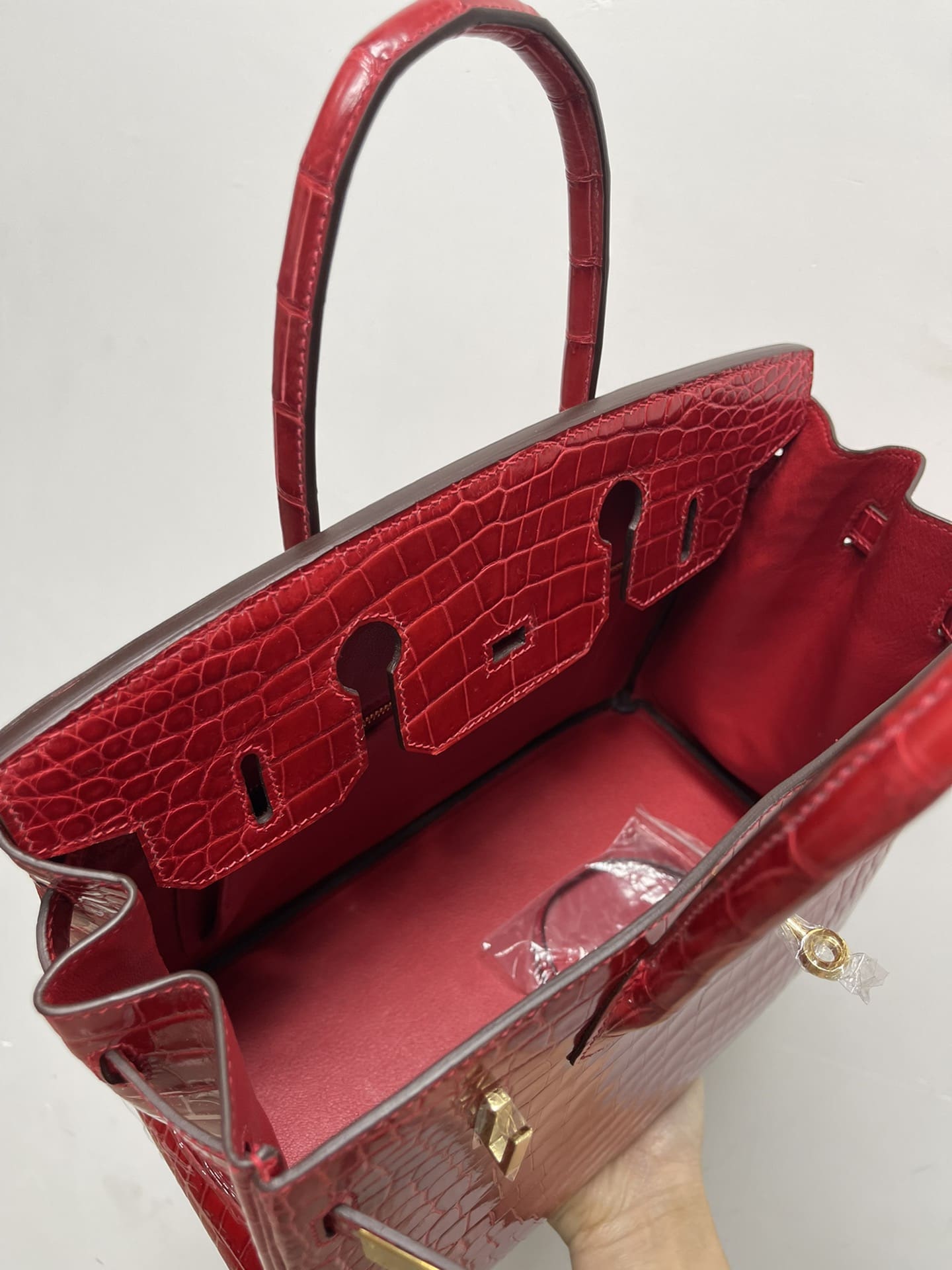 Hermès 30 Birkin Braise Shiny Niloticus Crocodile Gold Hardware