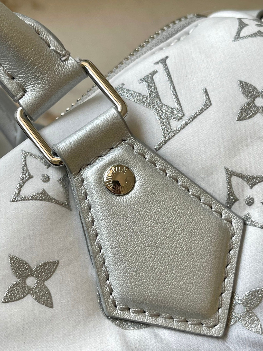 LOUIS VUITTON M11848 Speedy Bandoulière 25
