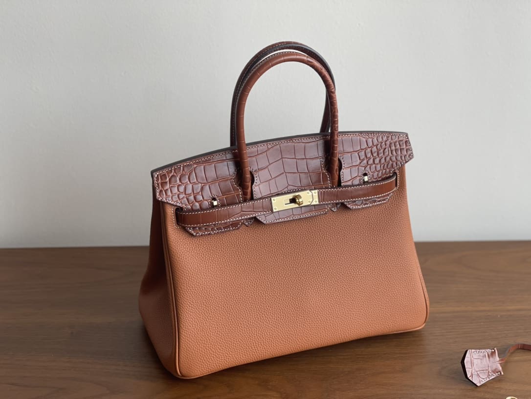 HERMÈS Platinum Birkin Touch 30 Mysore Goat Leather Glossy Two Point Crocodile Honey Brown