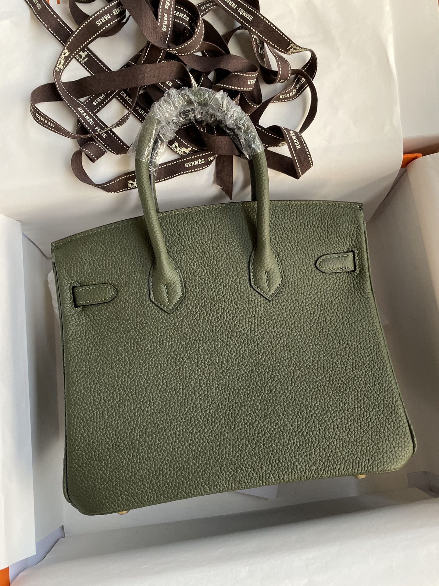 HERMÈS VERT MAQUIS TOGO LEATHER BIRKIN 25 WITH GOLD HARDWARE