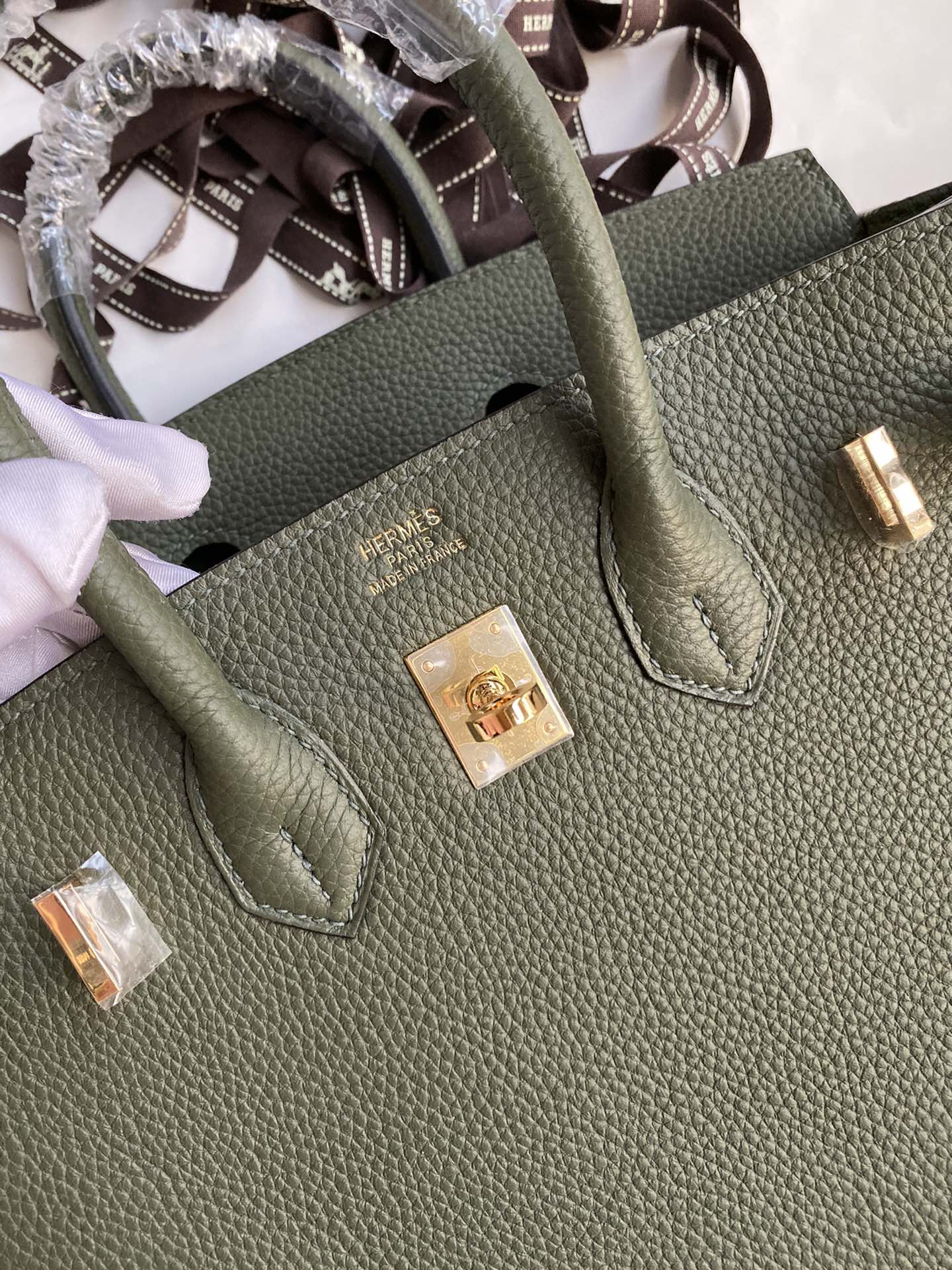 HERMÈS VERT MAQUIS TOGO LEATHER BIRKIN 25 WITH GOLD HARDWARE