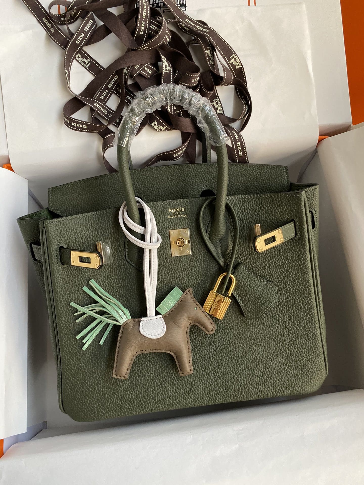 HERMÈS VERT MAQUIS TOGO LEATHER BIRKIN 25 WITH GOLD HARDWARE