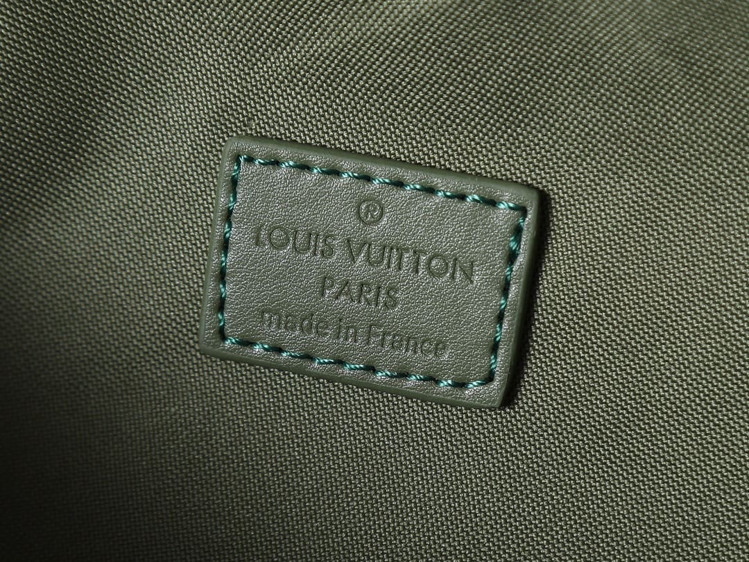LOUIS VUITTON M26933 Rush Bumbag