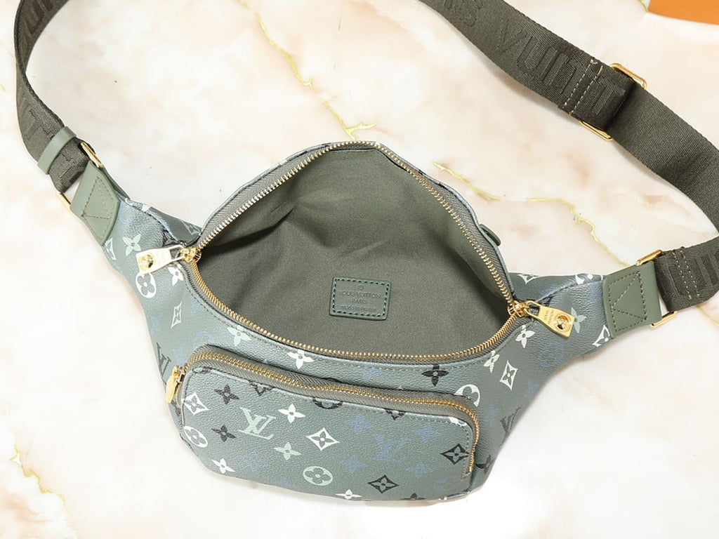 LOUIS VUITTON M26933 Rush Bumbag