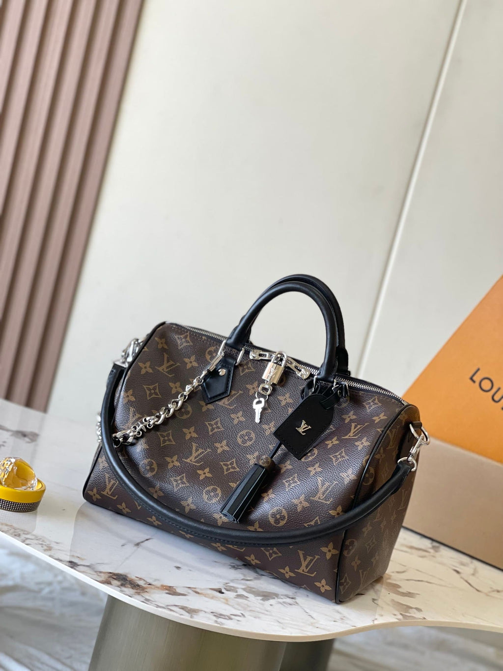 Louis Vuitton M12243 Speedy Soft 30 Dark