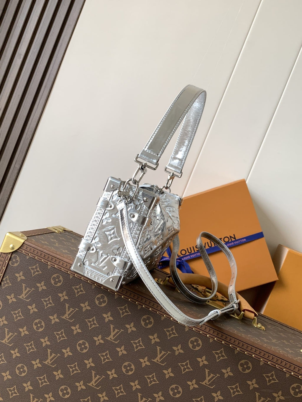 LOUIS VUITTON M26223 LV Ski Side Trunk MM