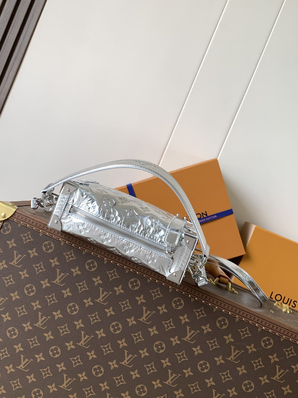 LOUIS VUITTON M26223 LV Ski Side Trunk MM