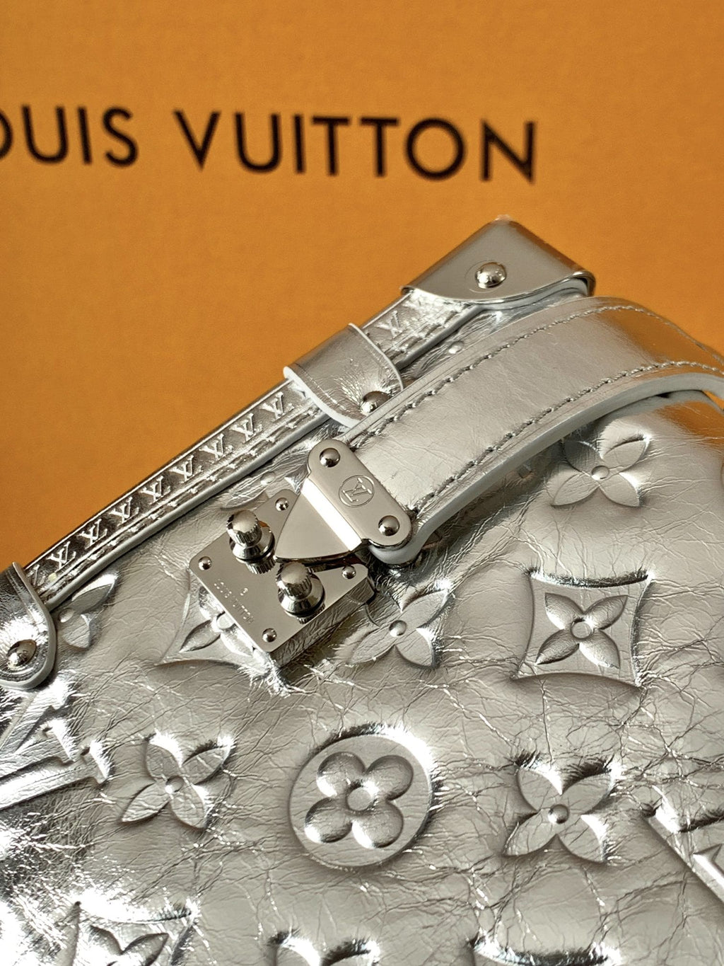LOUIS VUITTON M26223 LV Ski Side Trunk MM