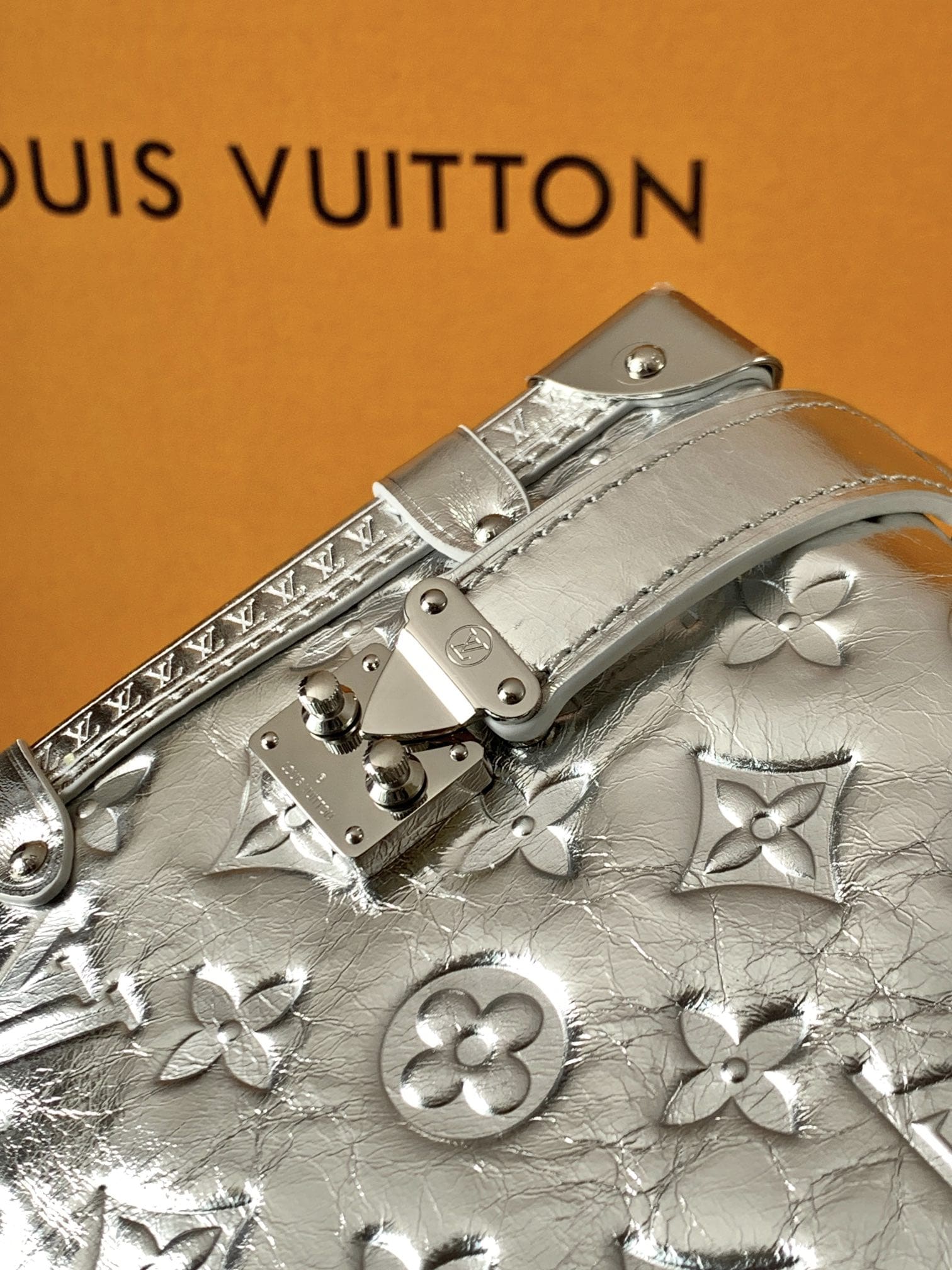 LOUIS VUITTON M26223 LV Ski Side Trunk MM