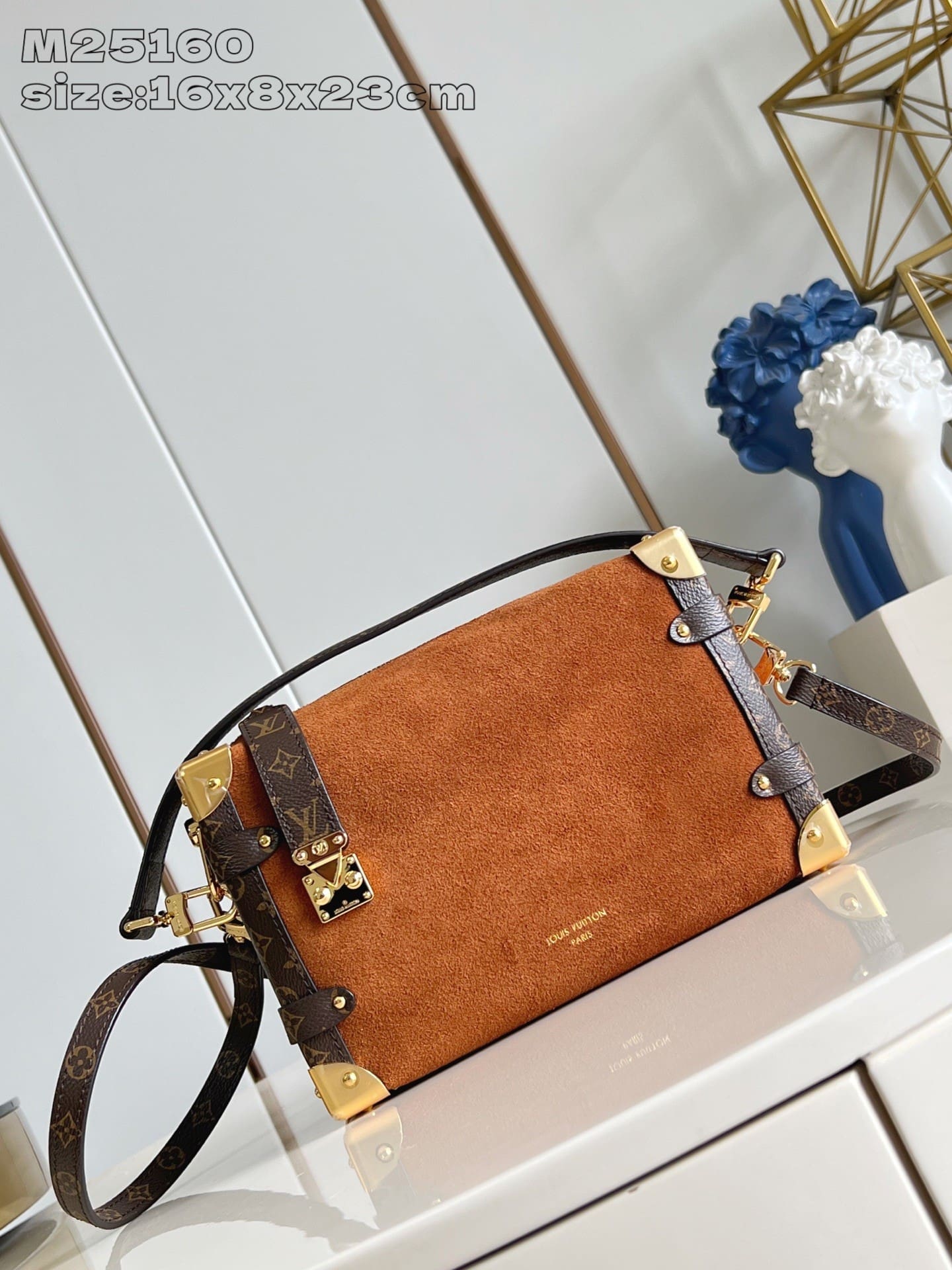LOUIS VUITTON M15072 Side Trunk MM