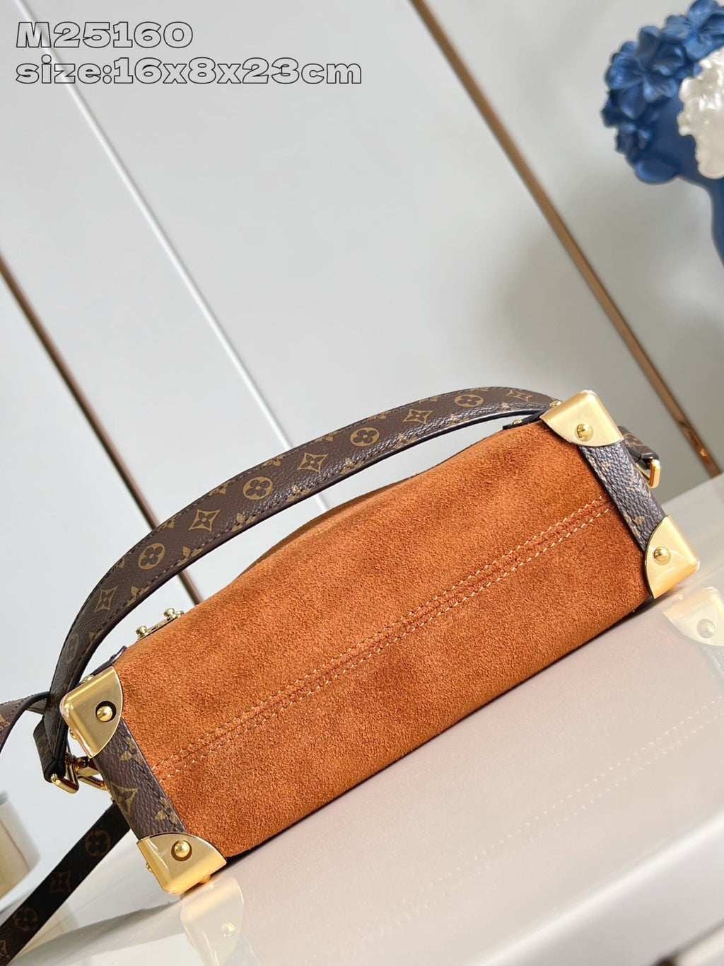 LOUIS VUITTON M15072 Side Trunk MM