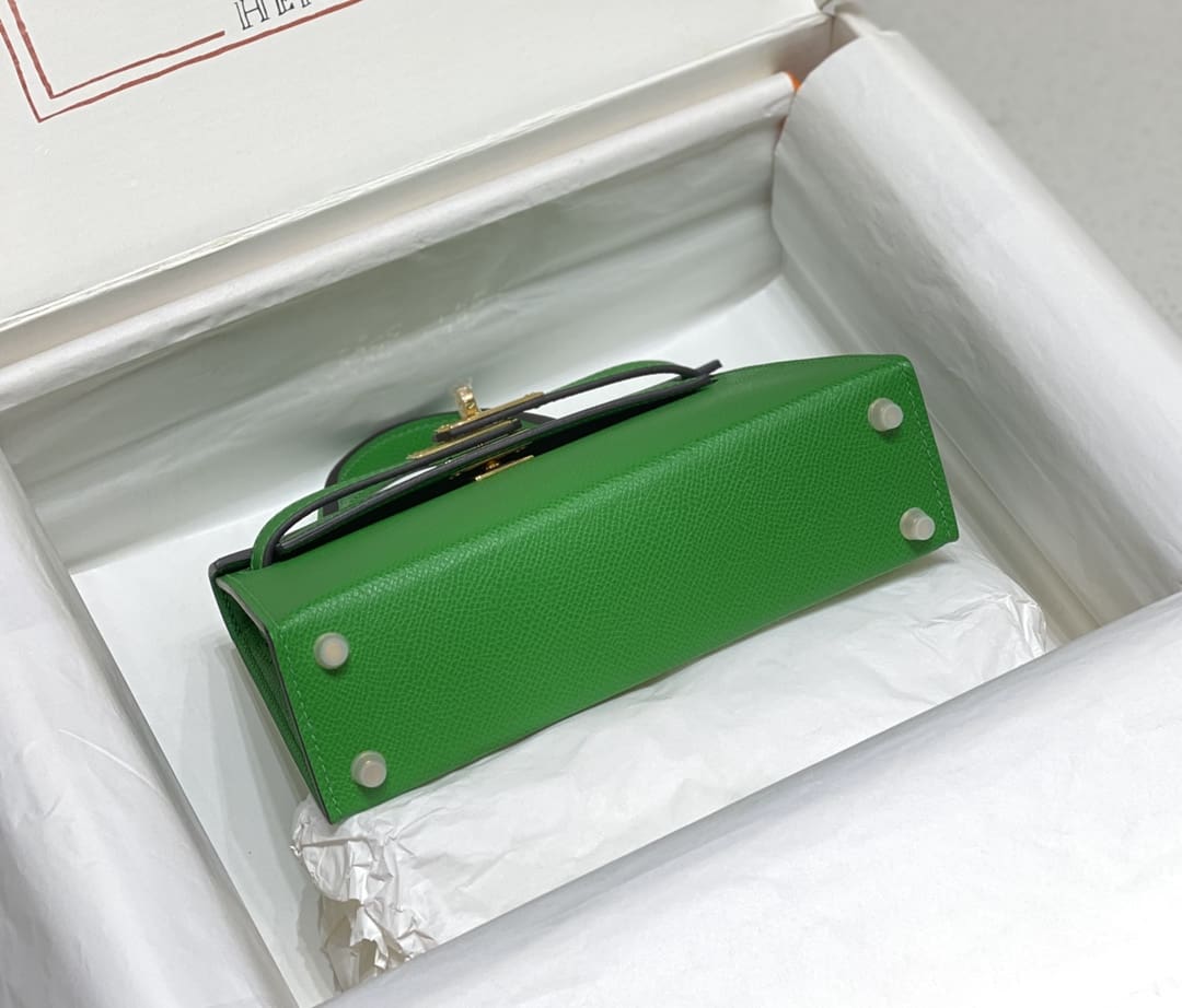 HERMÈS Mini Kelly 20 Bamboo Chevre Gold Hardware