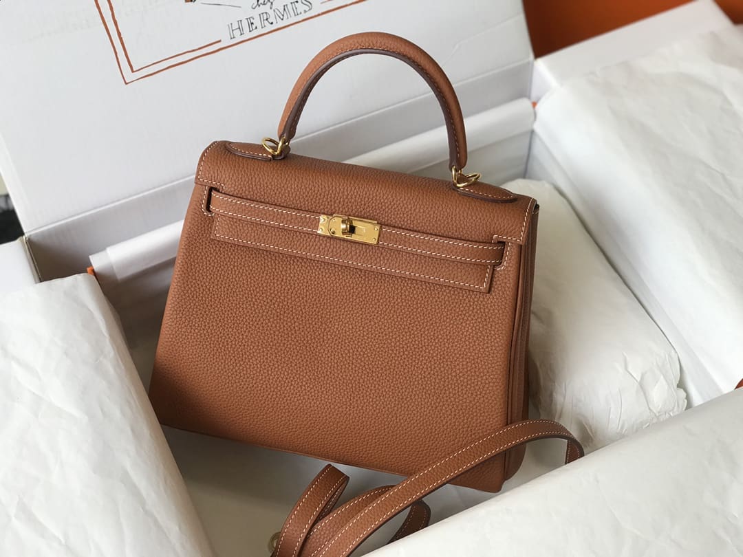 Hermès Kelly Retourne 28 Gold Togo Gold Hardware