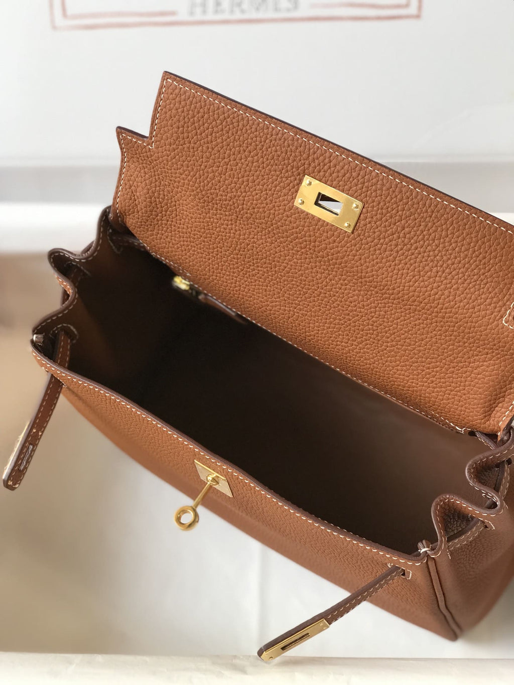Hermès Kelly Retourne 28 Gold Togo Gold Hardware