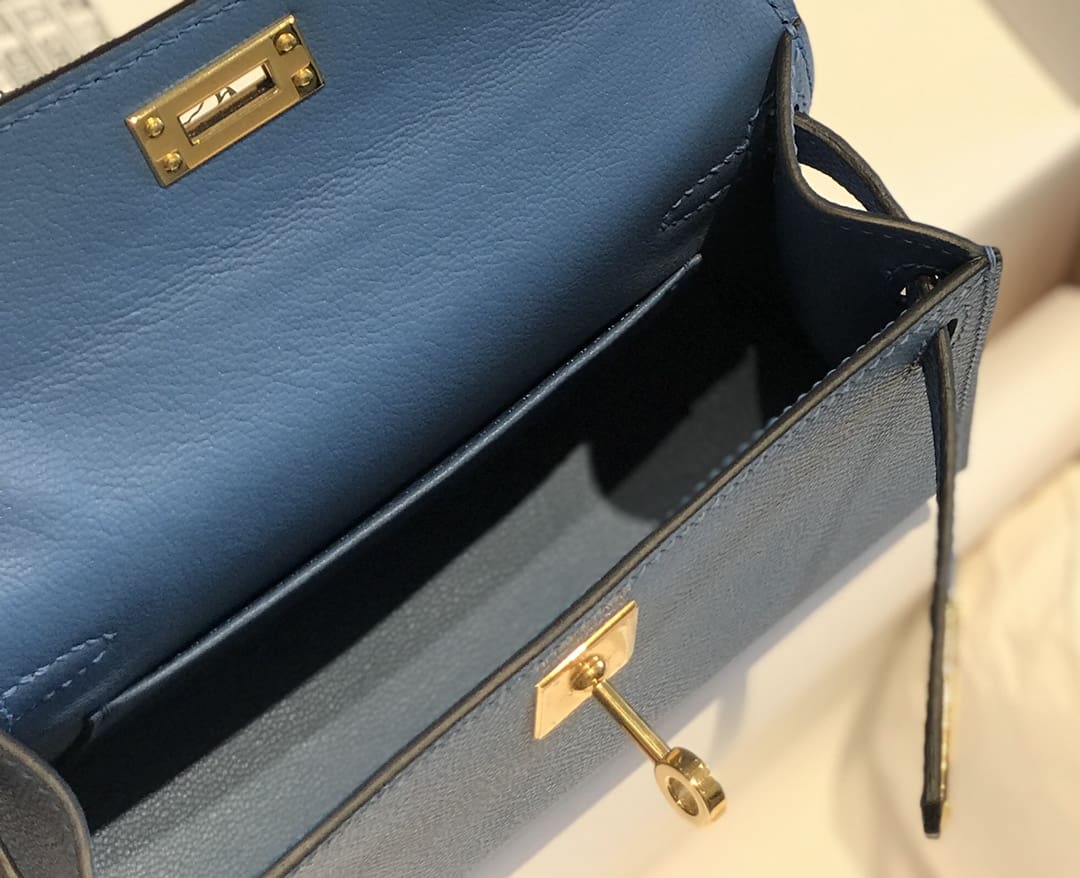 HERMÈS Kelly Mini 20 Epsom Deep Blue