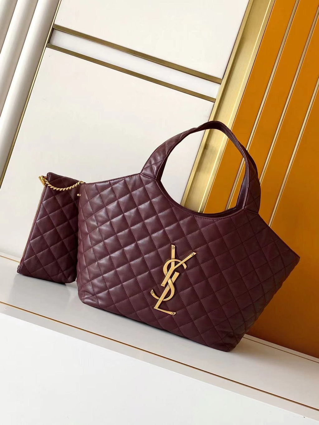 SAINT LAURENT ICARE medium in quilted nappa